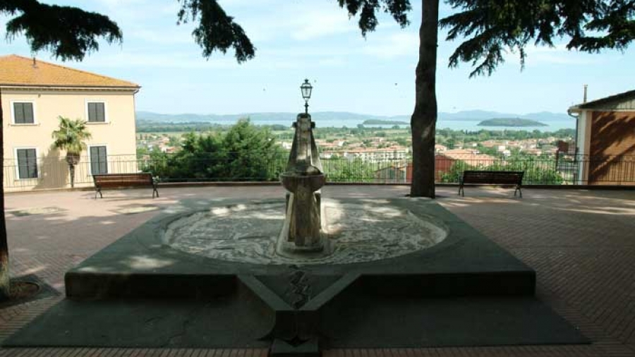 tuoro-piazza-rondo